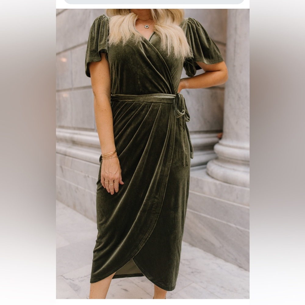 Velvet midi length dress